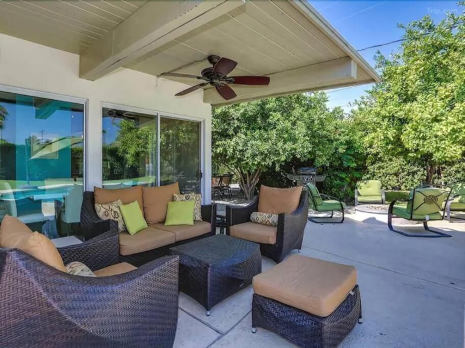 Serene 4 Bed 3 Bath Heated Pool Natural Backyard Heart Of Palm Springs Exterior foto